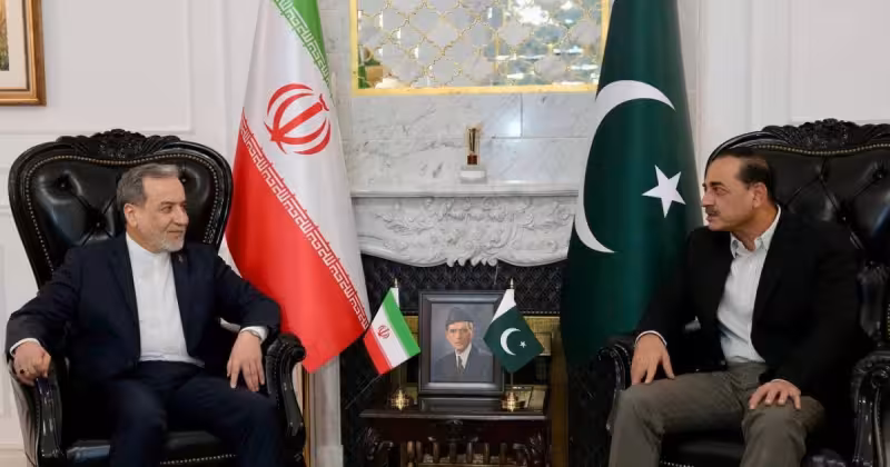 Trump cancels US envoys’ trip after Iran’s Araghchi leaves Pakistan