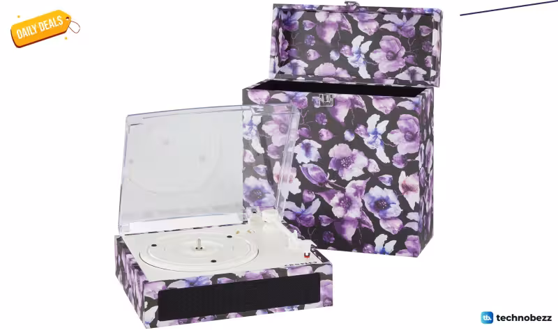 Crosley CR6041A-BF Fusion Bluetooth Turntable drops to $106.83 on Amazon