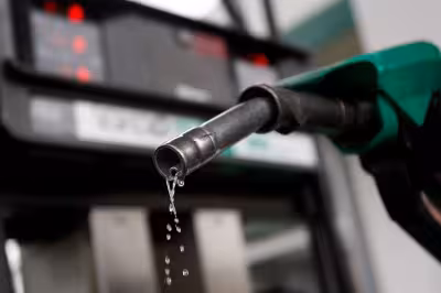 Nigeria Petrol Price Drop: Dangote cuts ex-gantry PMS cost to N1,200