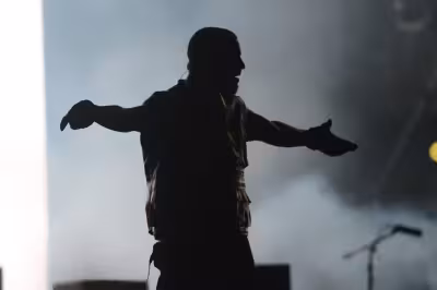 Xxl triple release: Drake drops Iceman, Habibti and Maid of Honour