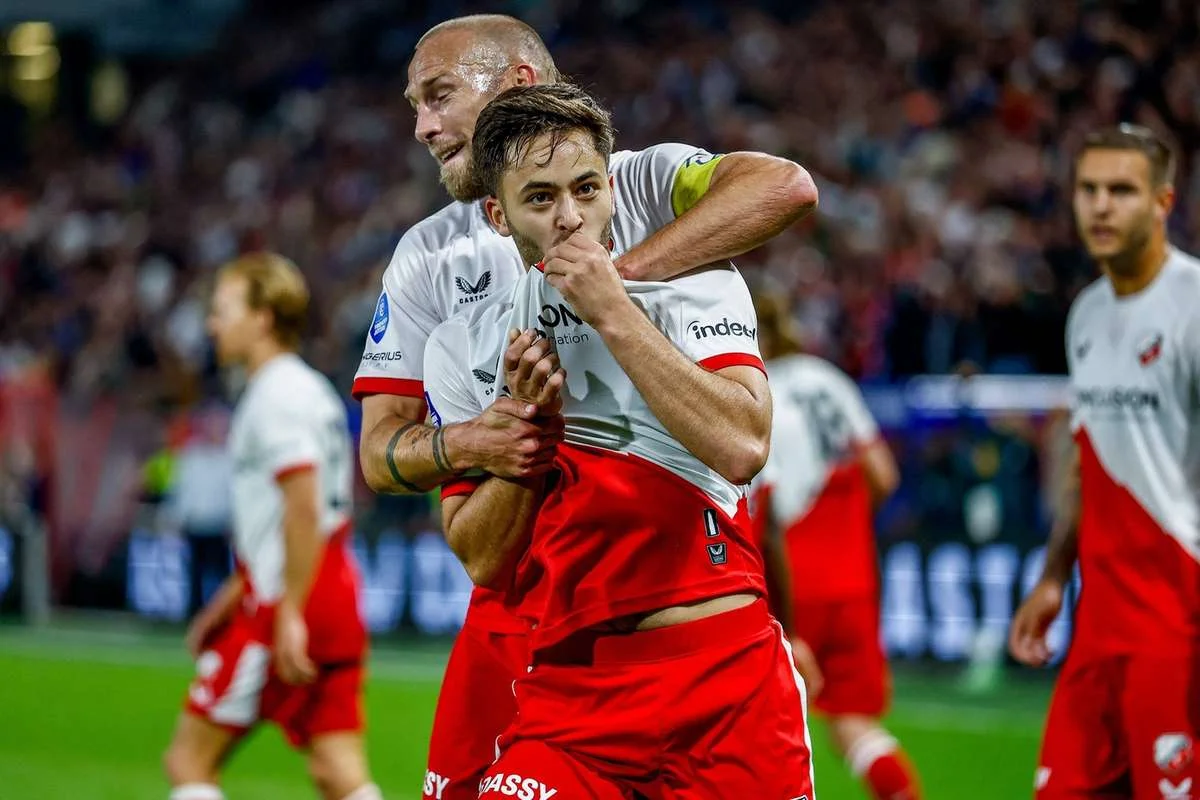 Fc Utrecht Vs Sc Heerenveen: Utrecht wins 3-2 to reach play-off final vs Ajax