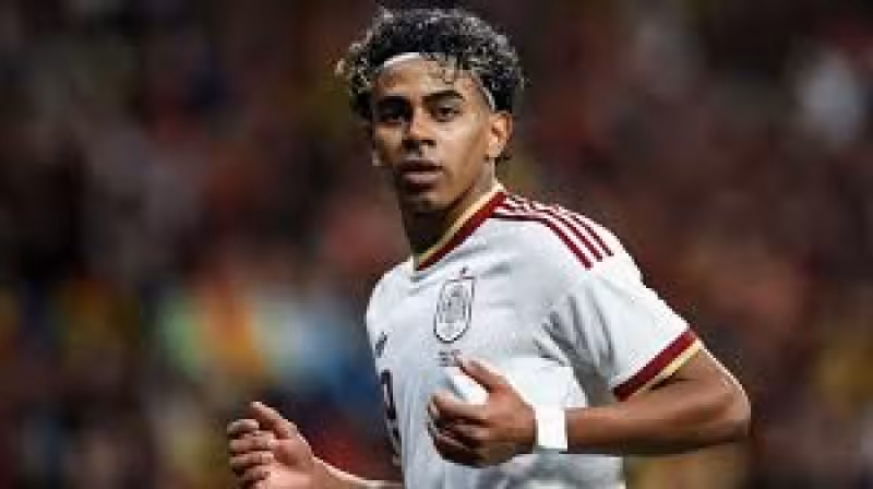 Spain names World Cup squad with no Real Madrid players; Dean Huijsen left out
