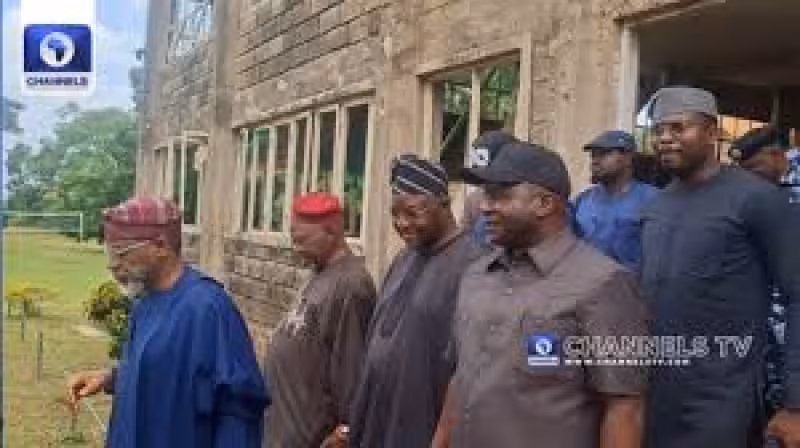 Sahara Reporters: Ribadu, Gbajabiamila visit Ogbomoso after school abductions